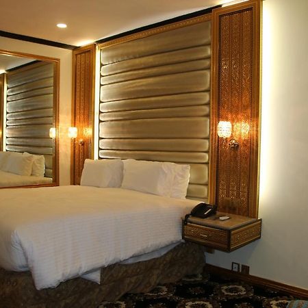 Indus Hotel Haydarabad Dış mekan fotoğraf