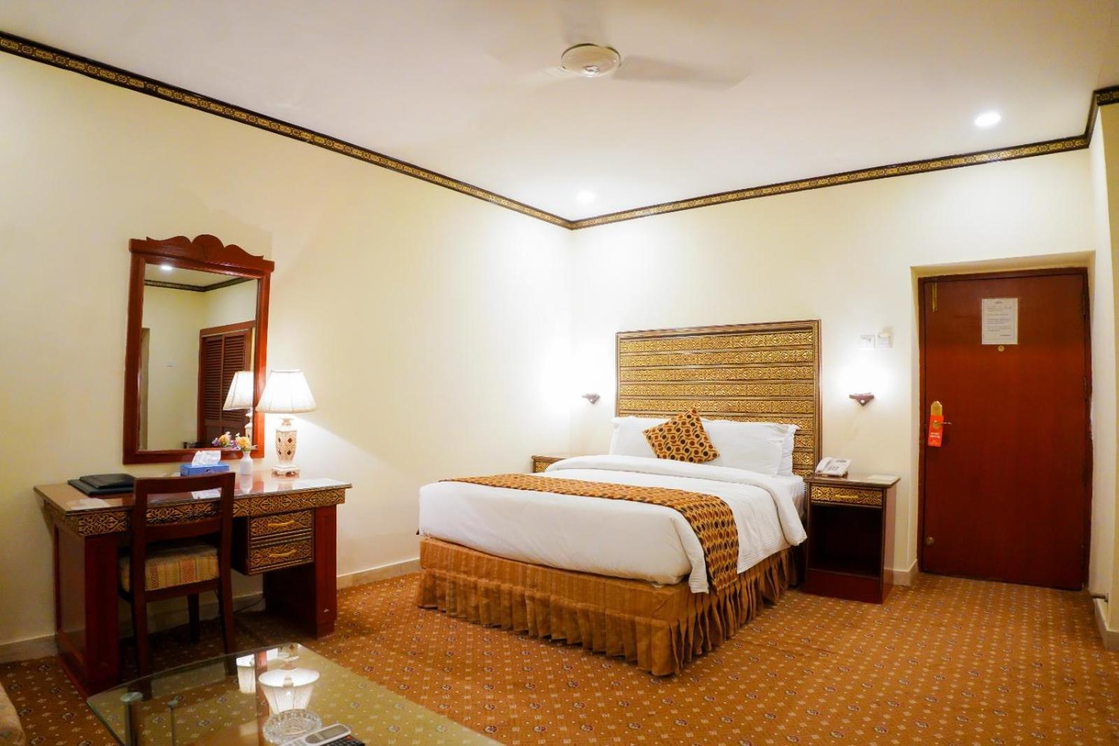 Indus Hotel Haydarabad Dış mekan fotoğraf