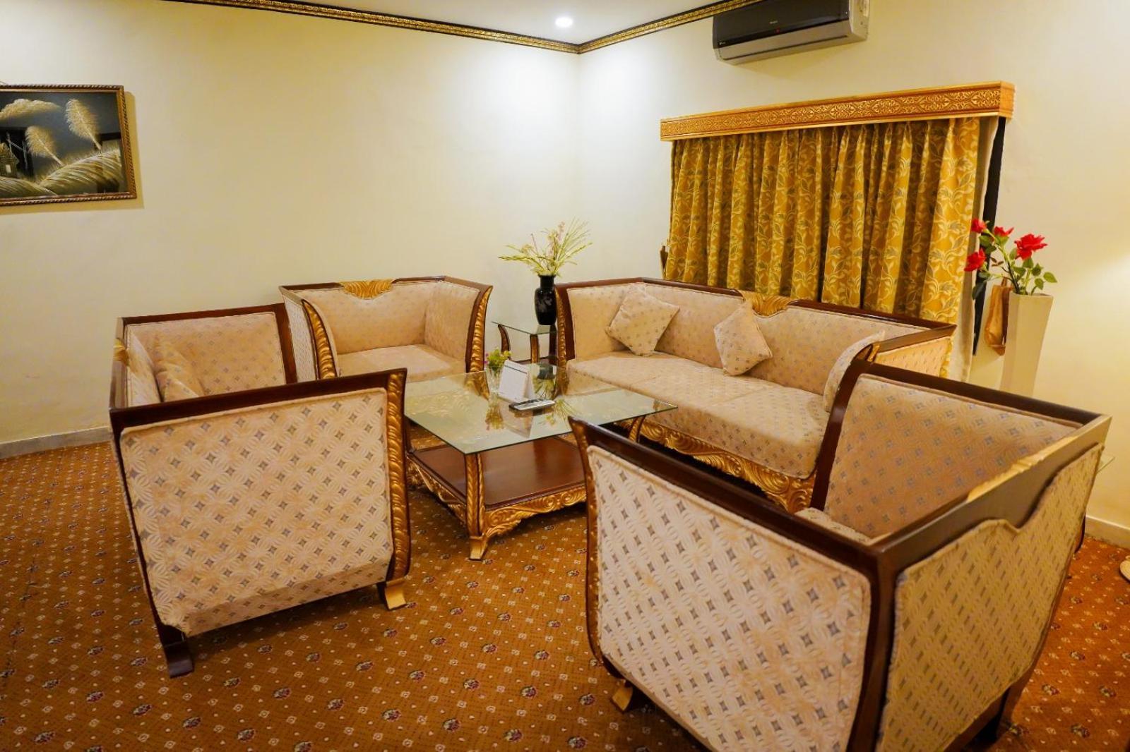 Indus Hotel Haydarabad Dış mekan fotoğraf