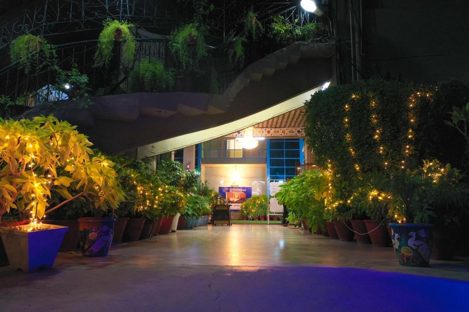 Indus Hotel Haydarabad Dış mekan fotoğraf